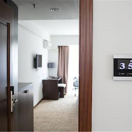 שנגחאי Coinfamily Hotel מראה חיצוני תמונה